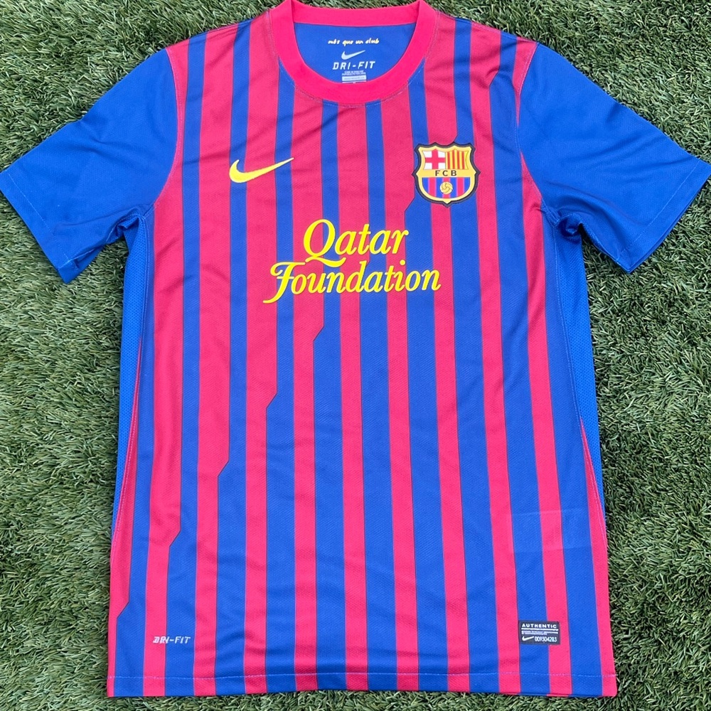 Barcelona men’s #10 Jose jersey in great condition size medium M